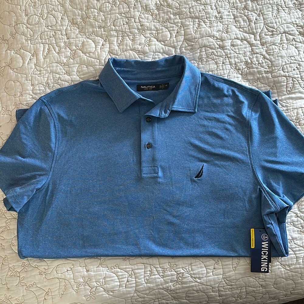 Nautica Men’s Shirt NWT wicks moisture away from body - perfect for summer